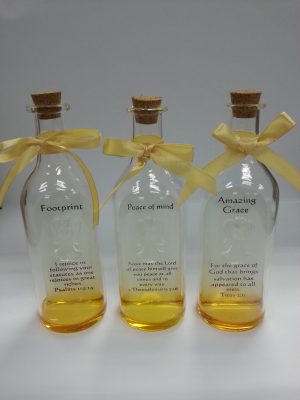 70637-03 玻璃樽經文擺設  (Titus 2:11)