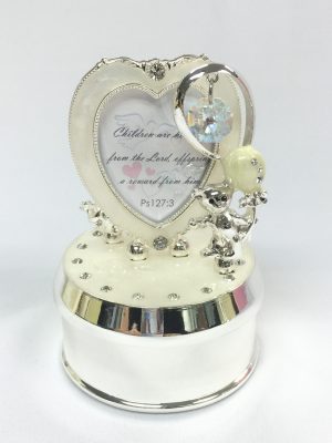 70723 Baby Music Box – Teddy  & Frame