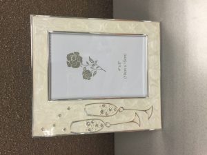 71079 Photo Frame (Double Glasses)