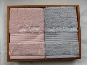 71740-01 Couple Towel (19)